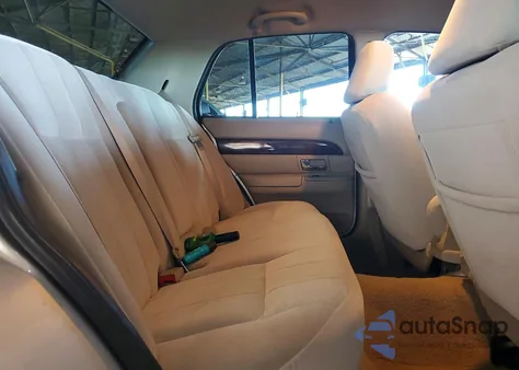 2007 Mercury Grand Marquis Gs z USA, uszkodzony, nr VIN 2MEFM74V37X631753